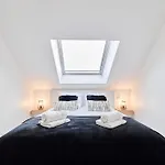 Libergier, Hyper Centre, Wifi, Netflix Apartment Reims